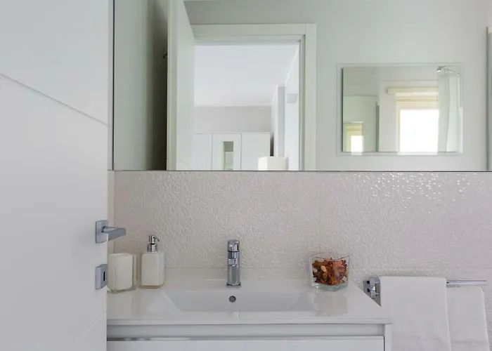 Penthouse 40 In Trastevere With Seasonally Jacuzzi דירה
